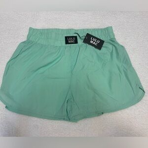 NWT LuluMac Athletic Short